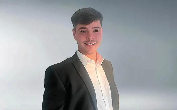 Website 604X376 B David (1)